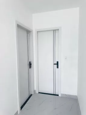 CỬA NHỰA COMPOSITE - MẪU 13