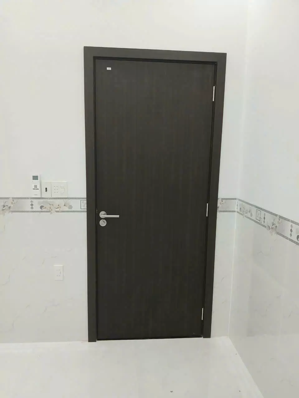 CỬA NHỰA COMPOSITE - MẪU 8