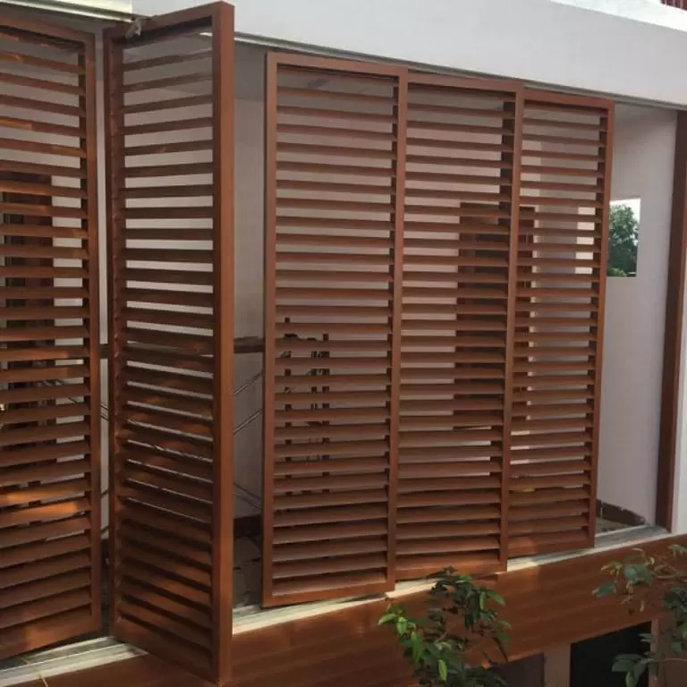 CỬA NHÔM LÁ SÁCH MẪU 5