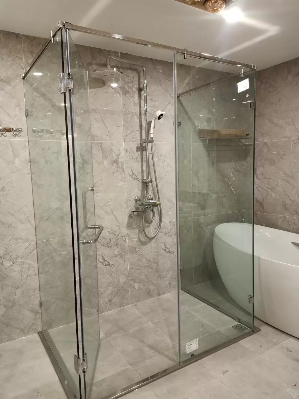 Phòng Tắm Kính Cửa Mở Inox - Mẫu 05