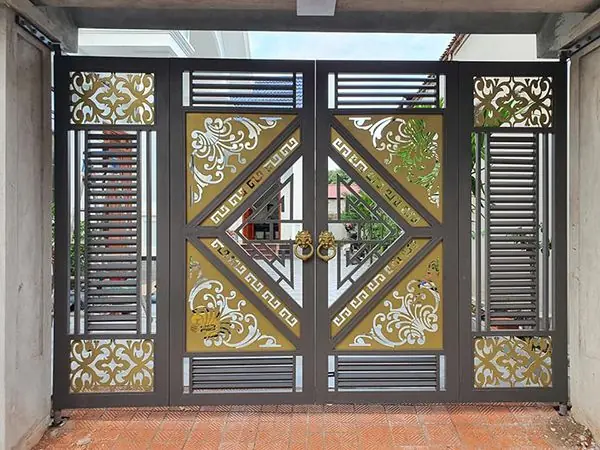 Cửa cổng sắt 